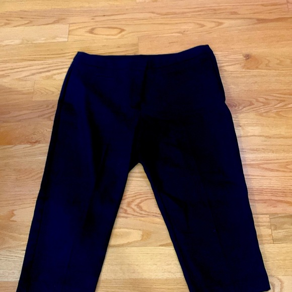Fabulously Slimming by Chico’s Black stretch capris pants Sz 3/XL - Picture 1 of 9